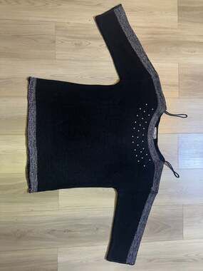 Caren Sport Pearl Embellished Cold Shoulder Sweater 1X Black Metallic Knit